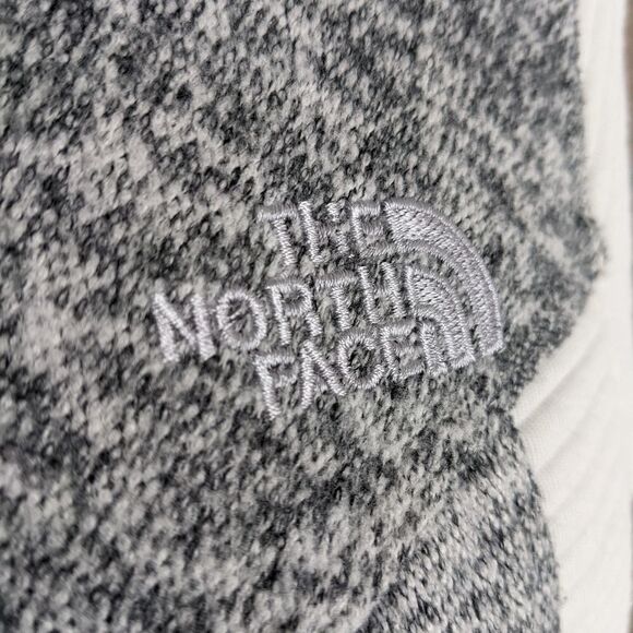 THE NORTH FACE two tone grey and white fleece lined jacket zip pull Small B1 - Picture 9 of 10